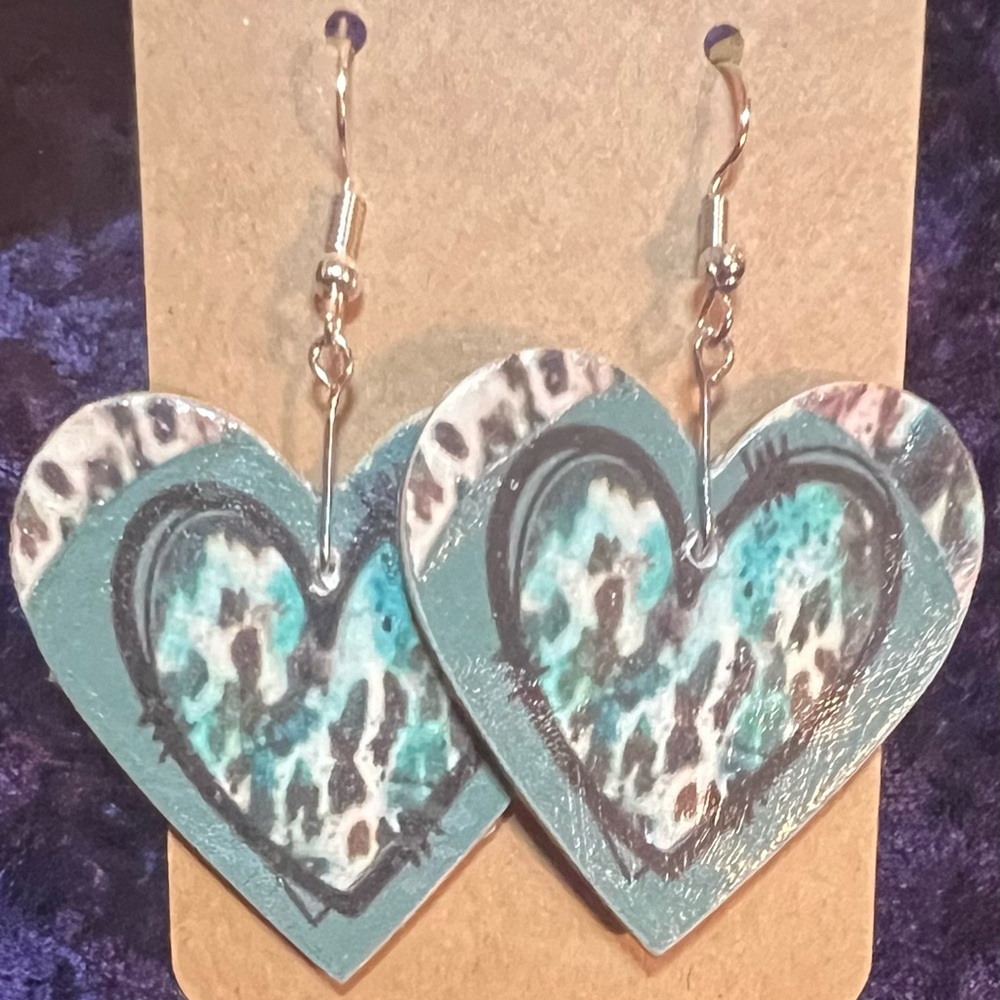 Black and green Heart Earrings with Ornate Design